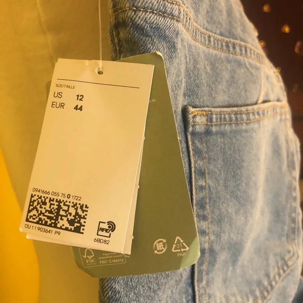 H&M high waist jeans. Size 12 . NWT - Picture 8 of 9